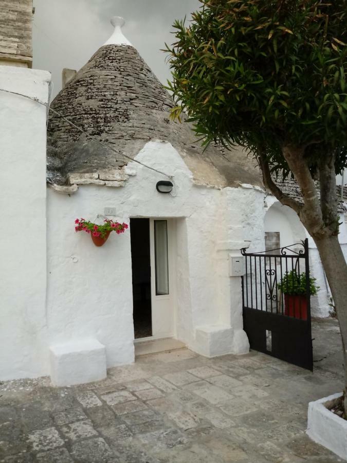 Casa Vacanza Trullo Lamaddalena Apartment Locorotondo Exterior photo